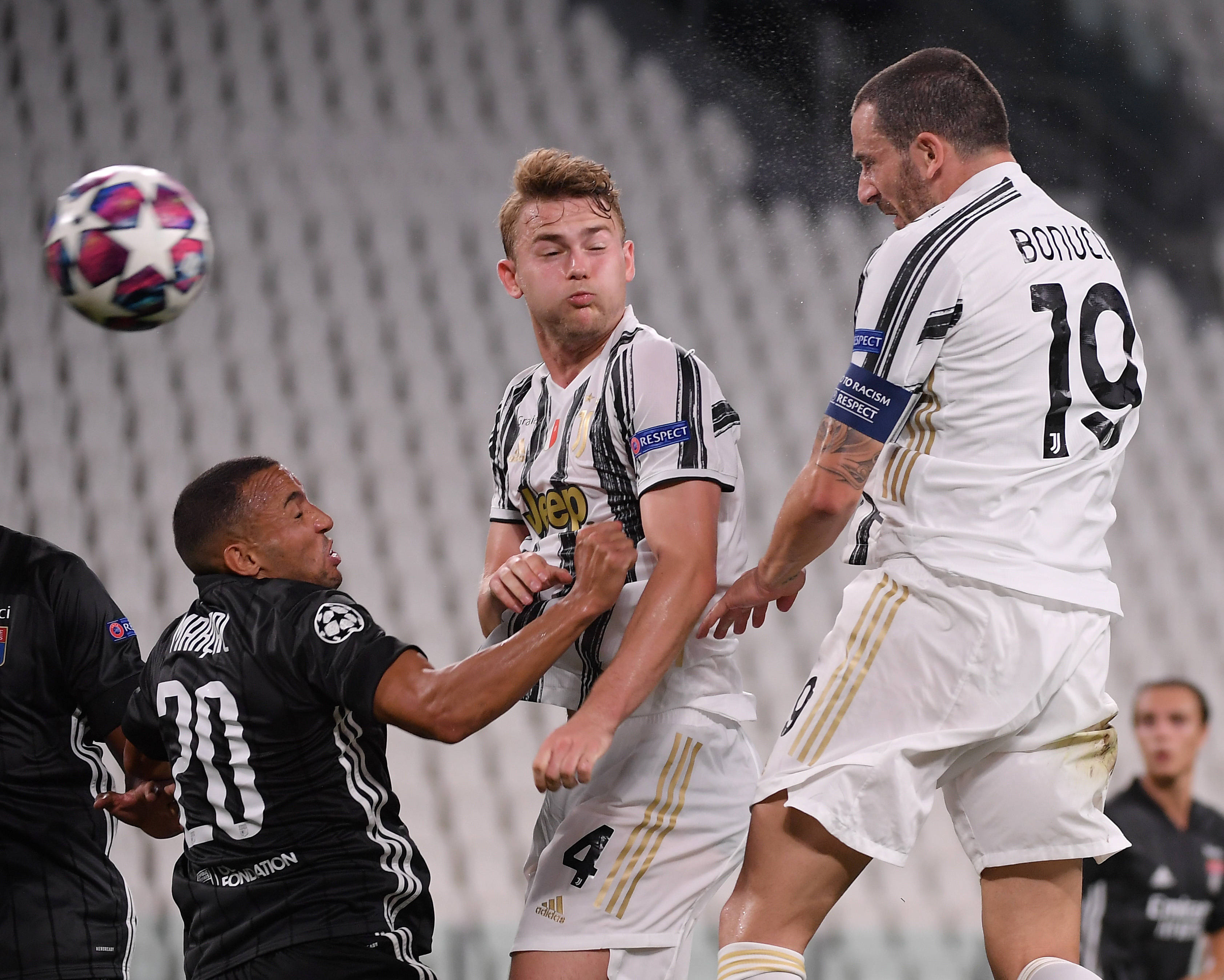 包含法甲赛程吃紧，尤文图斯集结日队长鼓劲，话题不断，赛程密集仍需轮换的词条-爱游戏体育下载